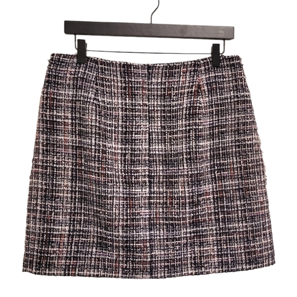 2/$18 Loft Plaid Tweed Red White Black Mini A-Line Pencil Skirt 8 GUC - Picture 2 of 10